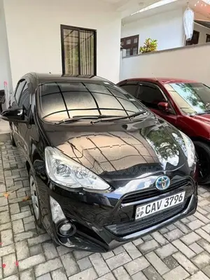 Toyota Aqua Urban LED 2015