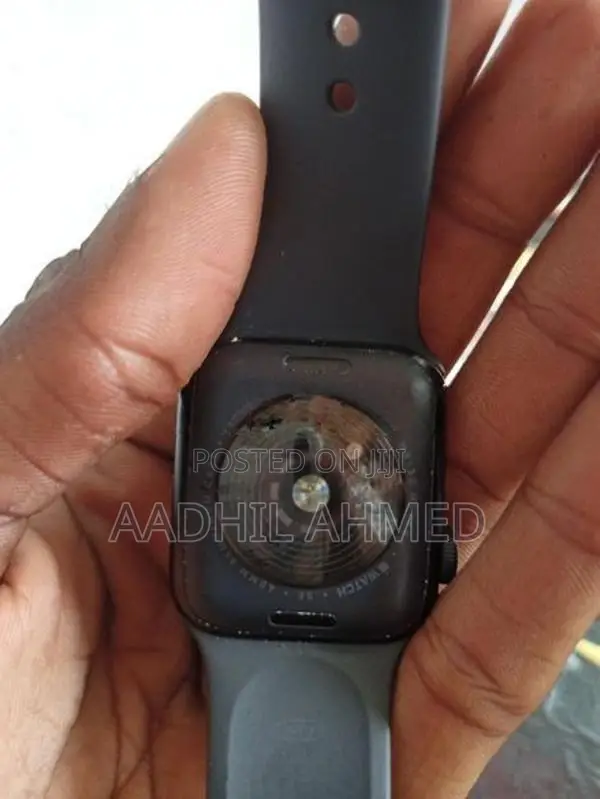 Apple Watch SE 40mm GPS + Cellular (LTE)