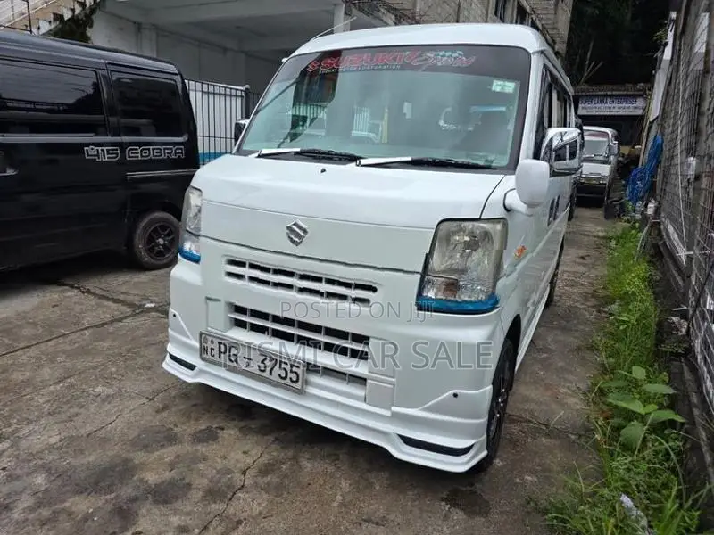 Suzuki Every 2012