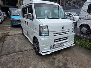 Suzuki Every 2012