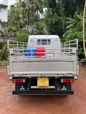 Mitsubishi Canter 2016