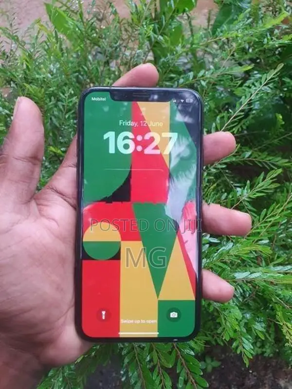 Apple iPhone X (Used)