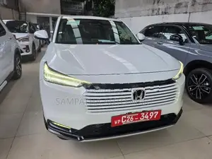 Honda Vezel Z PREMIUM 10 SPEAKER 2026