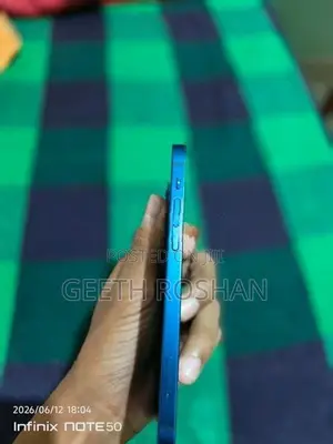 Apple iPhone 12 (Used)