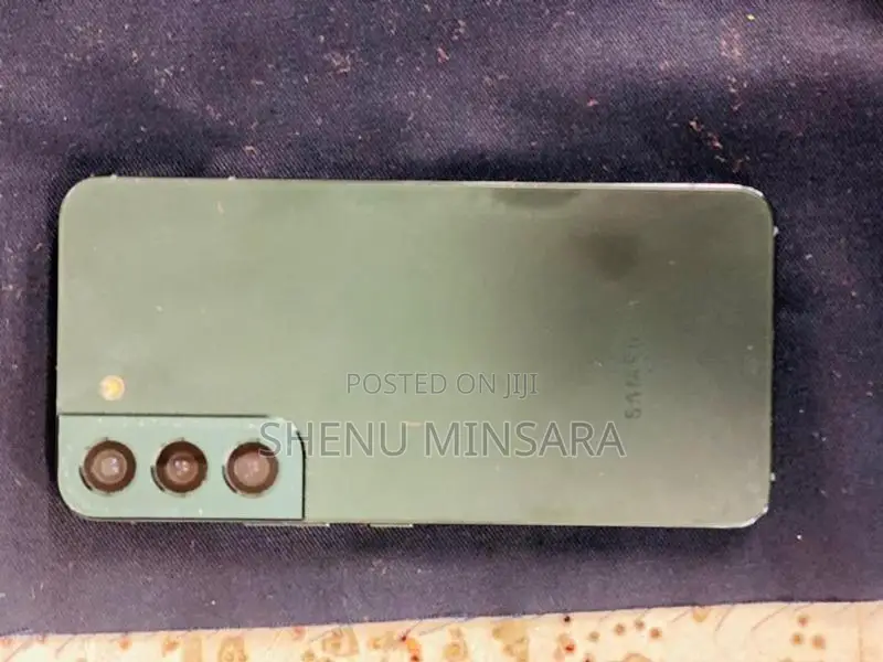 Samsung Galaxy S22 (Used)