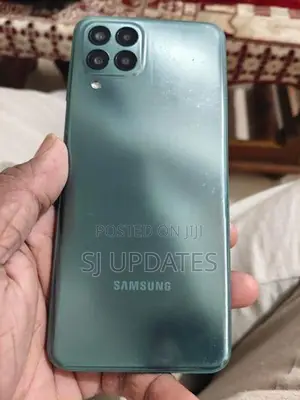 Samsung Galaxy M33 6GB 128GB (Used)