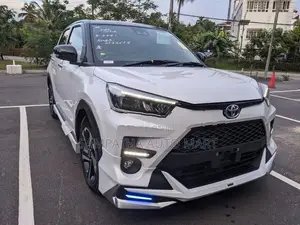 Toyota Raize Z- PACKAGE HYBRID 2026