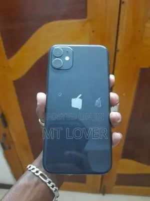 Apple iPhone 11 (Used)