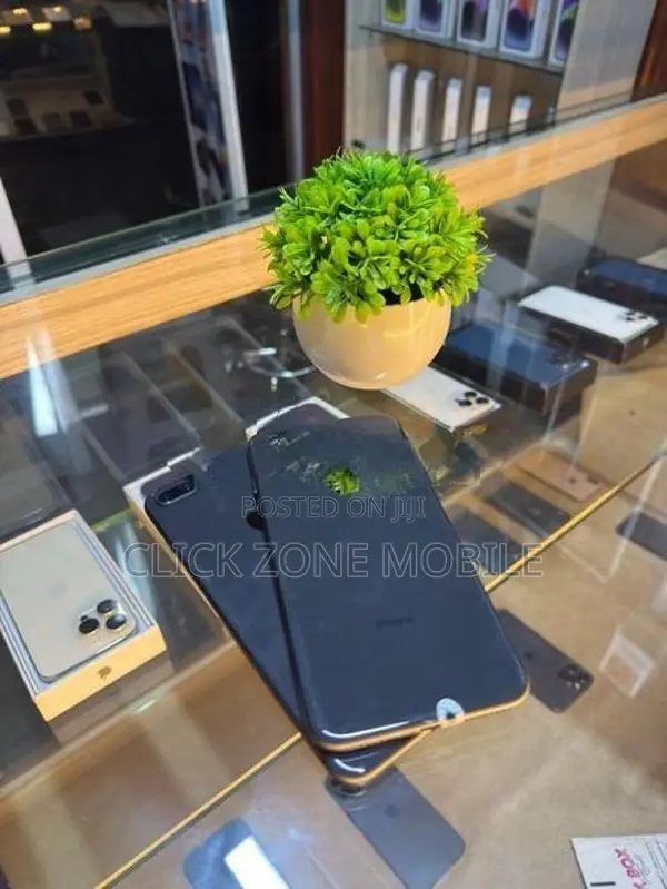 Apple iPhone 8 Plus 256GB (Used)