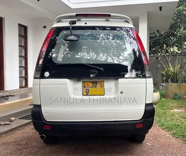Toyota Noah CR42 1999