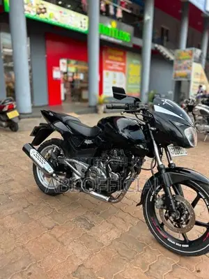 Bajaj Pulsar 180 2016
