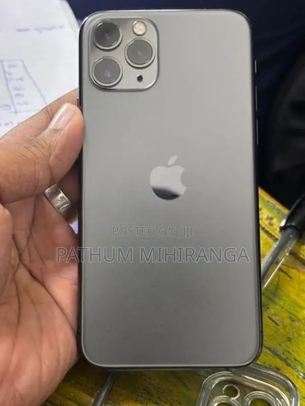 Apple iPhone 11 Pro (Used)