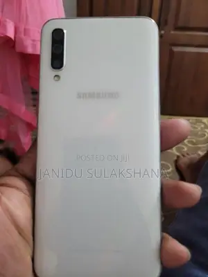 Samsung Galaxy A50 (Used)