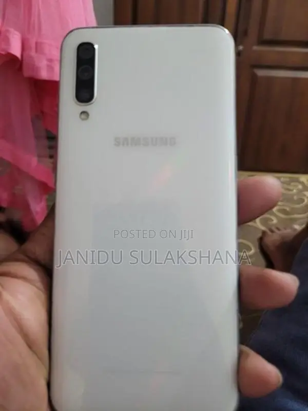 Samsung Galaxy A50 (Used)