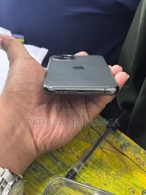Apple iPhone 11 Pro (Used)
