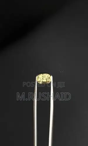 Natural Yellow Sapphire Stone