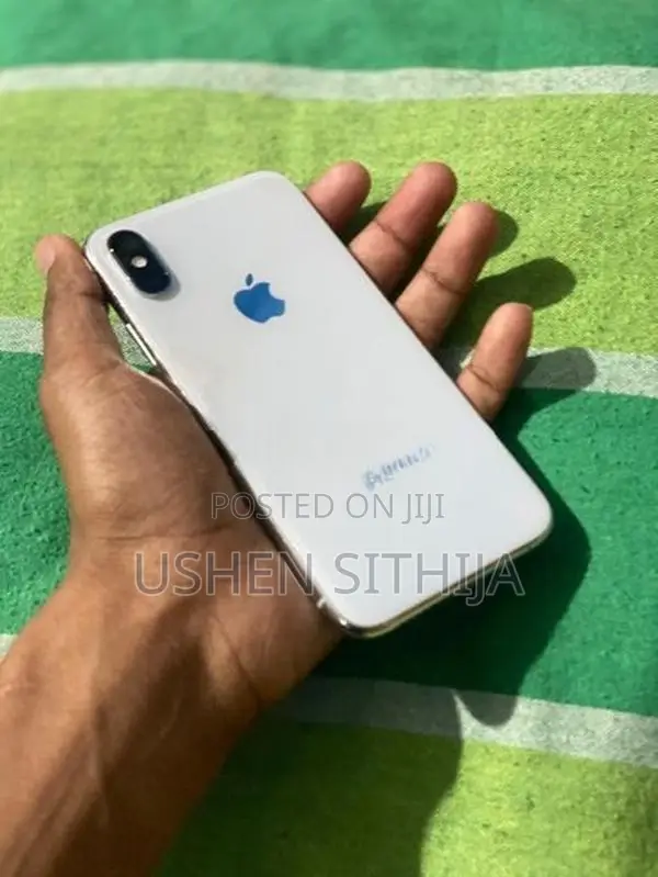 Apple iPhone XS (Used)