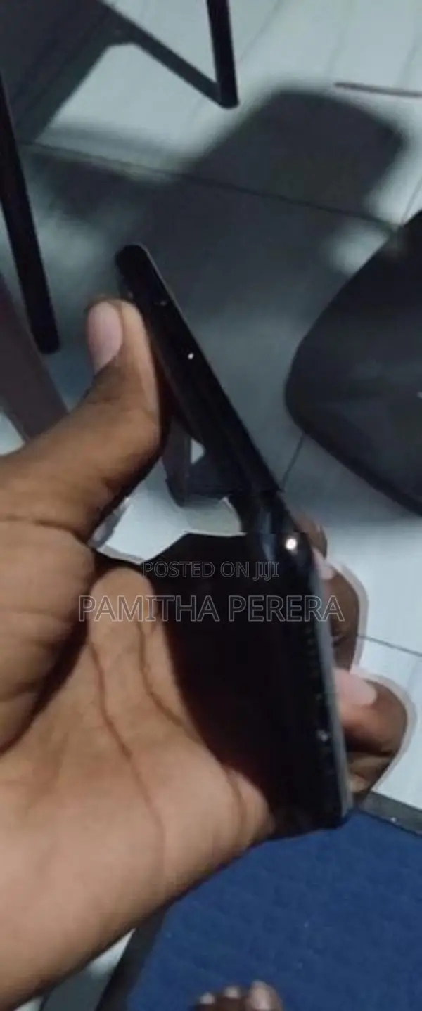 Apple iPhone X (Used)