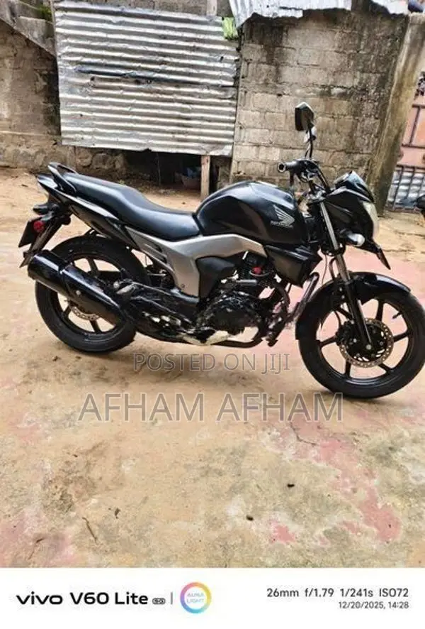 Honda CB Trigger 2015