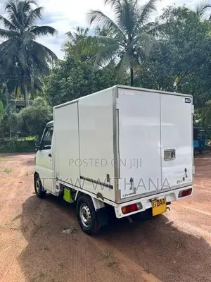 Mitsubishi Mini Cab 2011
