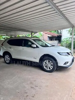 Nissan X-Trail Hybrid 2015