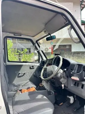 Mitsubishi Mini Cab 2011