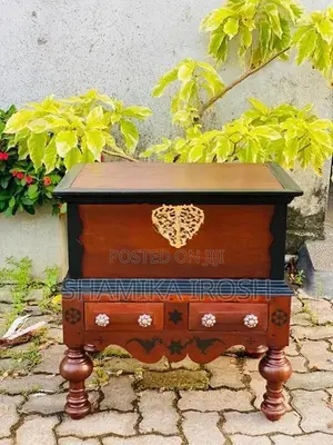 Antique Pettagama