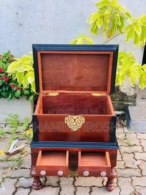 Antique Pettagama