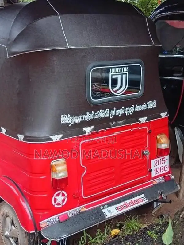Bajaj RE 1998