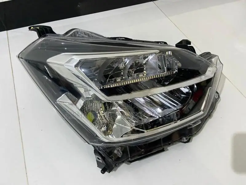Daihatsu Mira LA350 Head Light