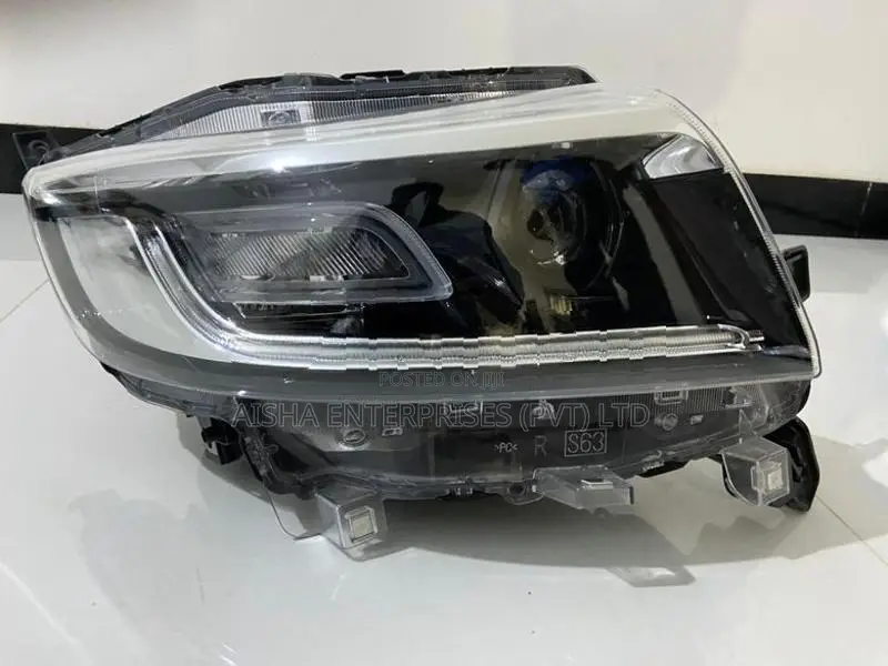 Suzuki Spacia Custom Head Light