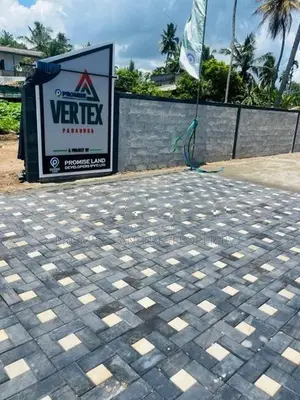 Valuable Land in Old Galle Road, Walana Y31