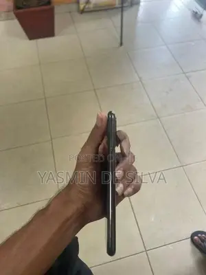 Apple iPhone XS Max (Used)