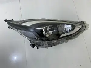 Toyota Aqua NHP10 Head Light