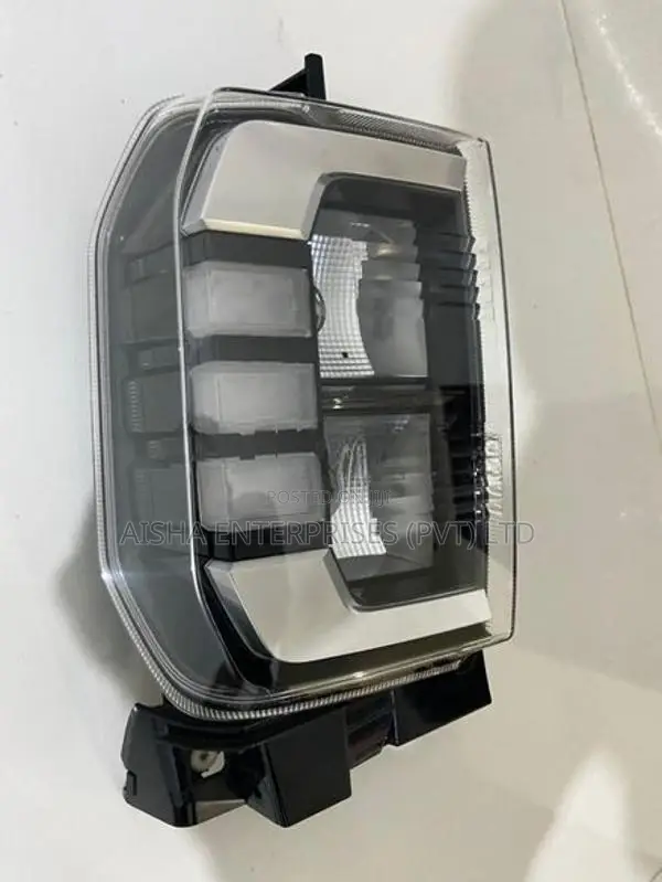 Daihatsu Taft Tail Light