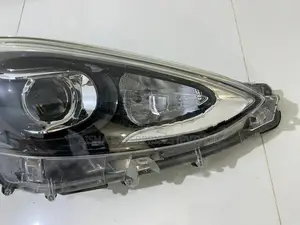 Toyota Aqua NHP10 Head Light