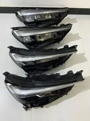 Honda Vezel Head Lamp
