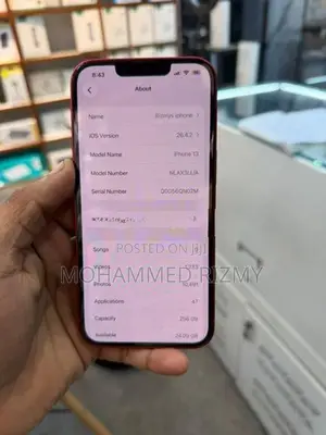 Apple iPhone 13 (Used)