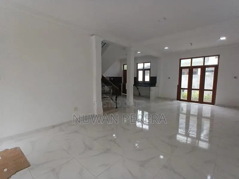 Piliyandala Closer Box Type Brand New House for Sale .