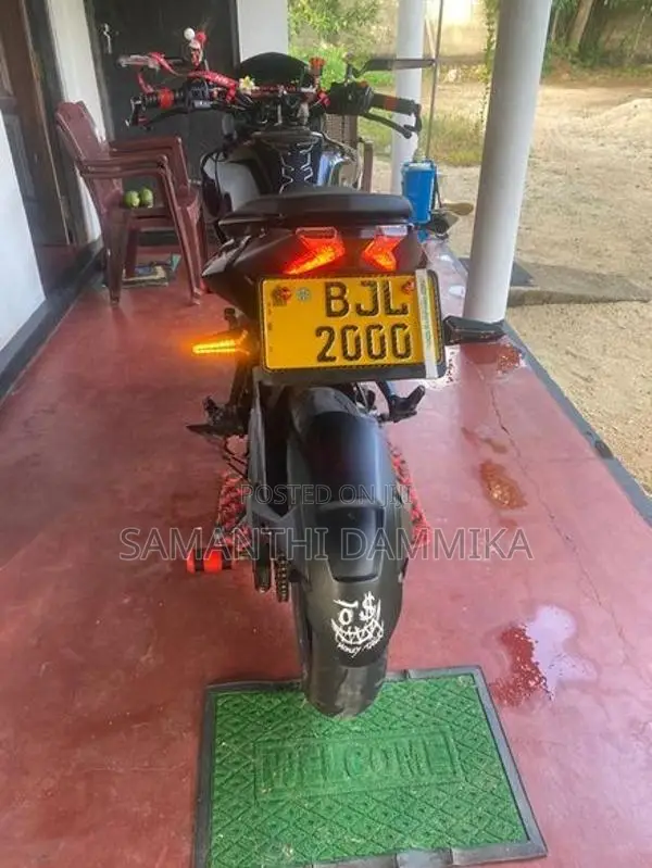 Bajaj Pulsar N160 2024