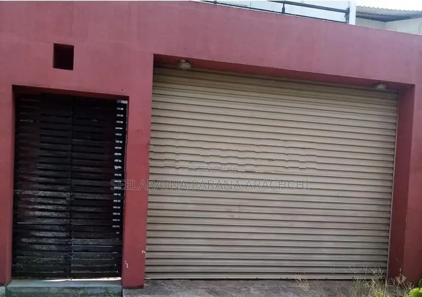 5 Bed 3 Bath House for Rent in Piliyandala