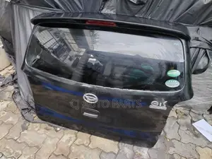 Daihatsu Mira LA300 Dicky Door With Spoiler