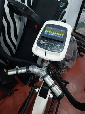 Cross Trainer Machine