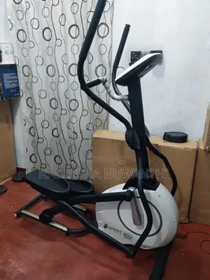 Cross Trainer Machine