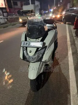 Suzuki Burgman 125 2025