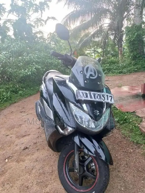 Suzuki Burgman Street 2020