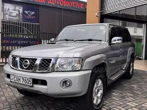 Nissan Patrol GRX Y61 2015