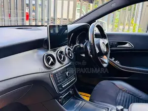 Mercedes Benz CLA 180 AMG Line 2016