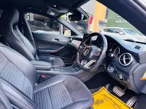 Mercedes Benz CLA 180 AMG Line 2016