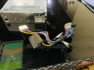 Car Audio Head Unit Clarion Z9C9 V6 180